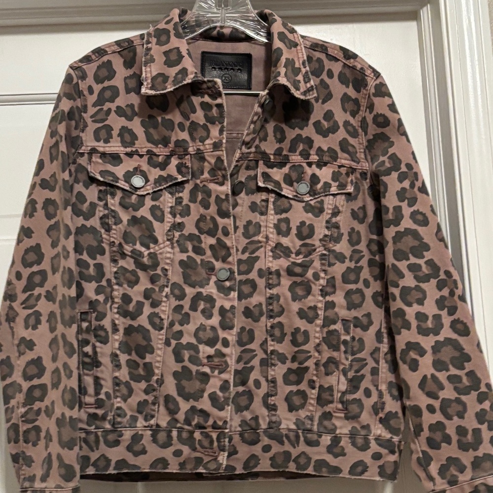 animal print jean jacet